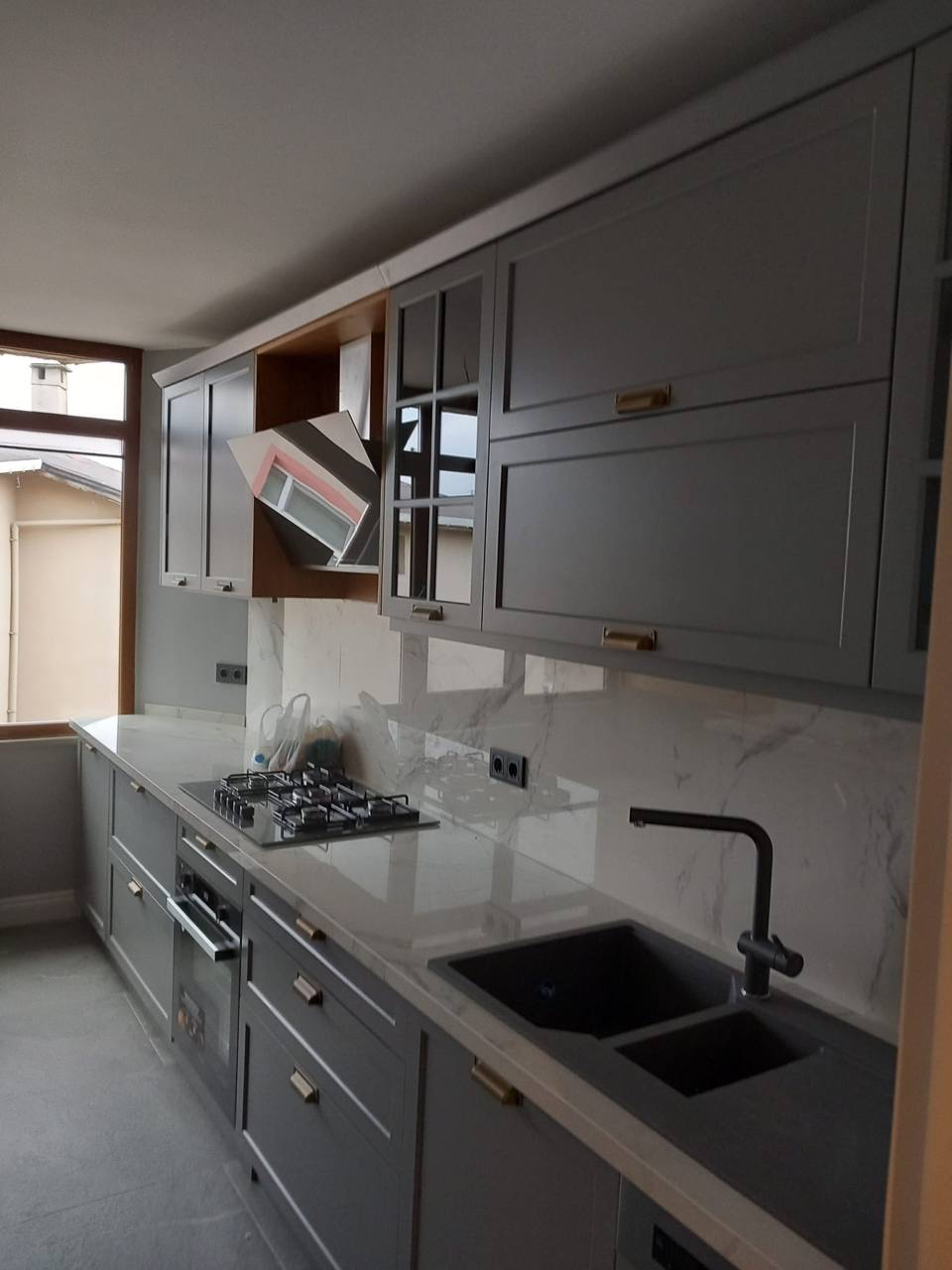 Modern özel üretim mutfak dolabı ve ankastre set tasarımı